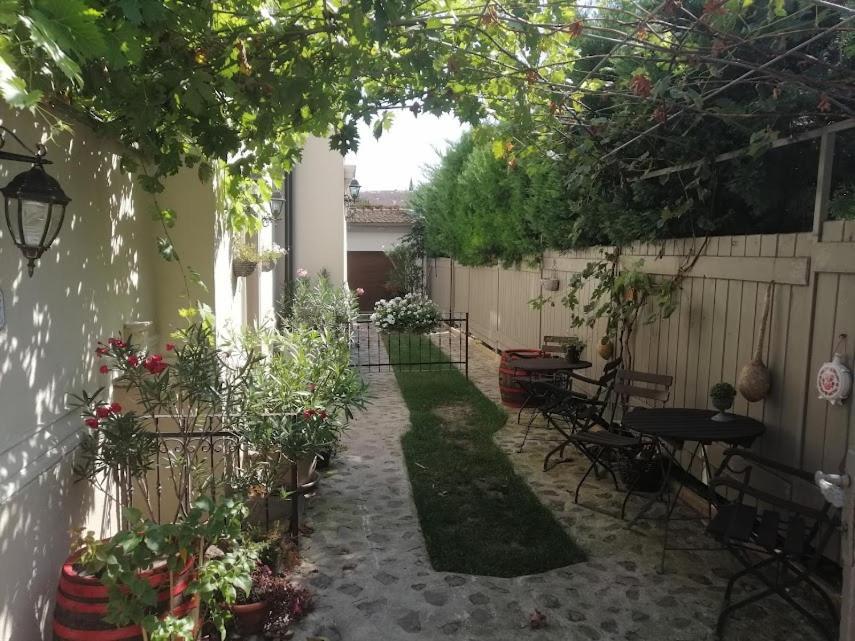 Kuria Apartman With Private Jacuzzi And Pool Budapest Eksteriør billede
