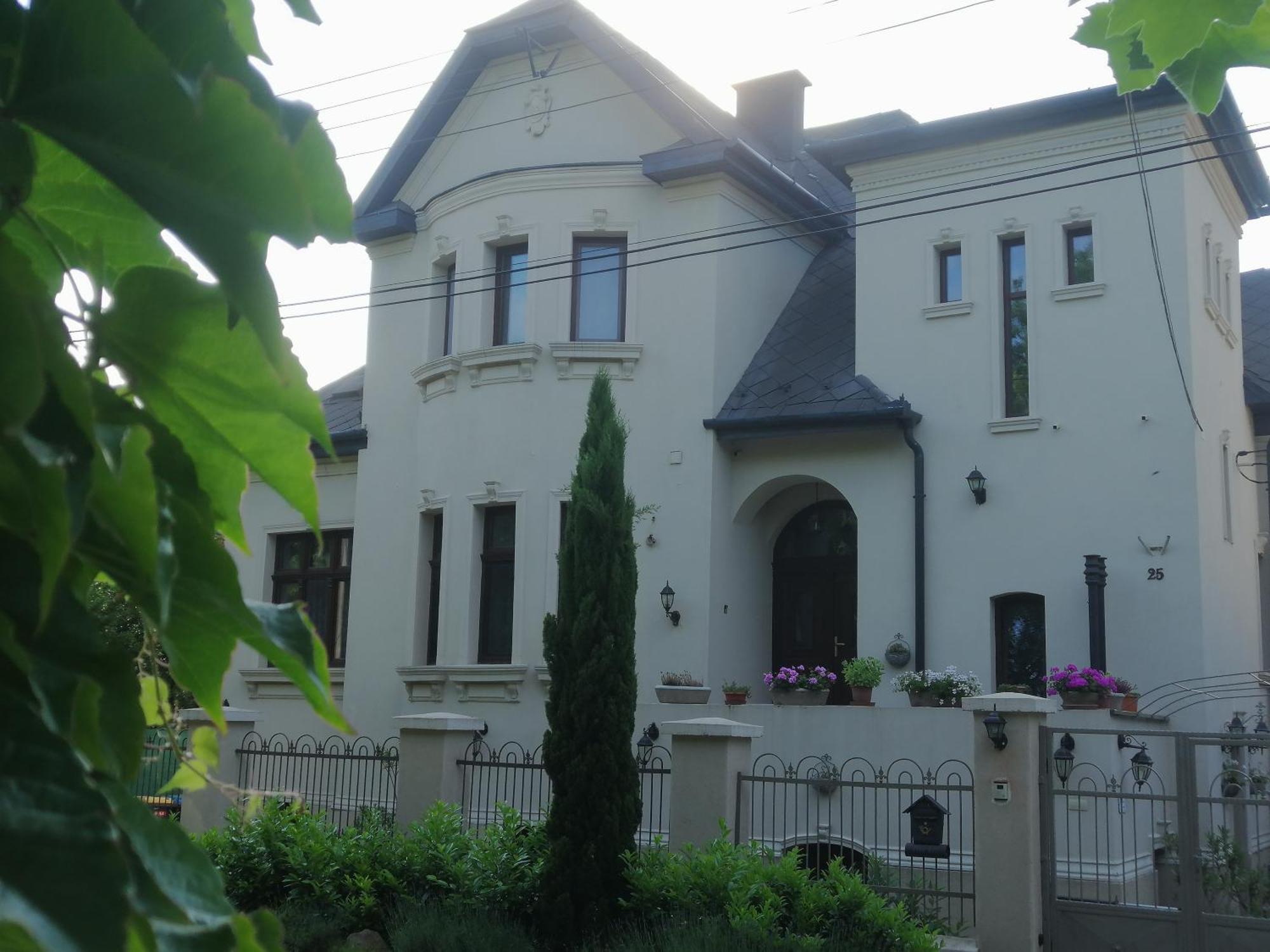 Kuria Apartman With Private Jacuzzi And Pool Budapest Eksteriør billede