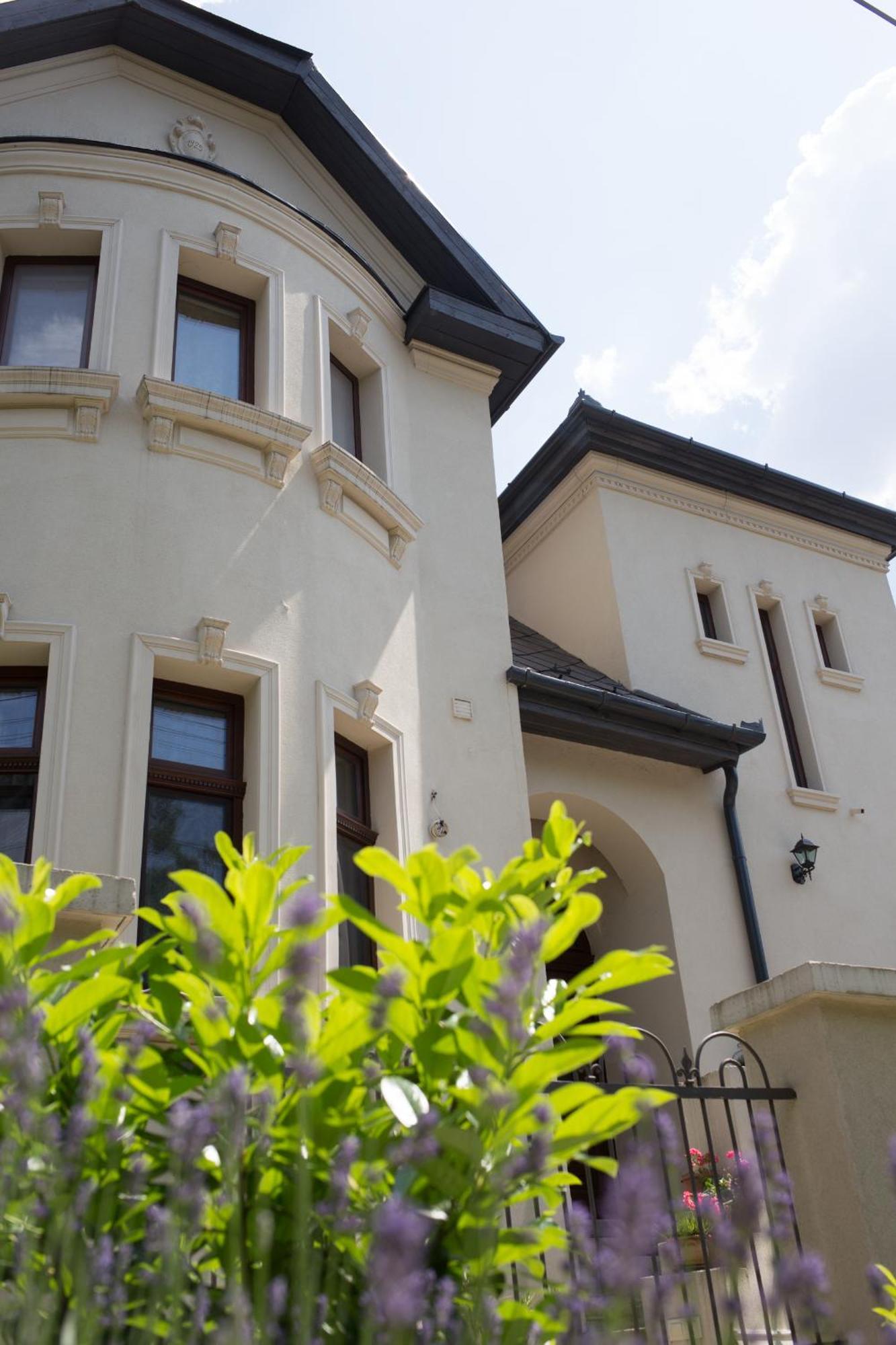 Kuria Apartman With Private Jacuzzi And Pool Budapest Eksteriør billede